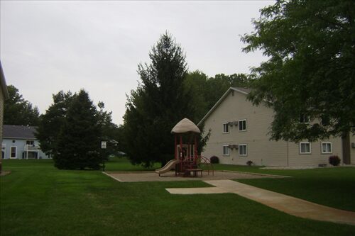 Prairie Glen Apartments Outdoors and Children play area