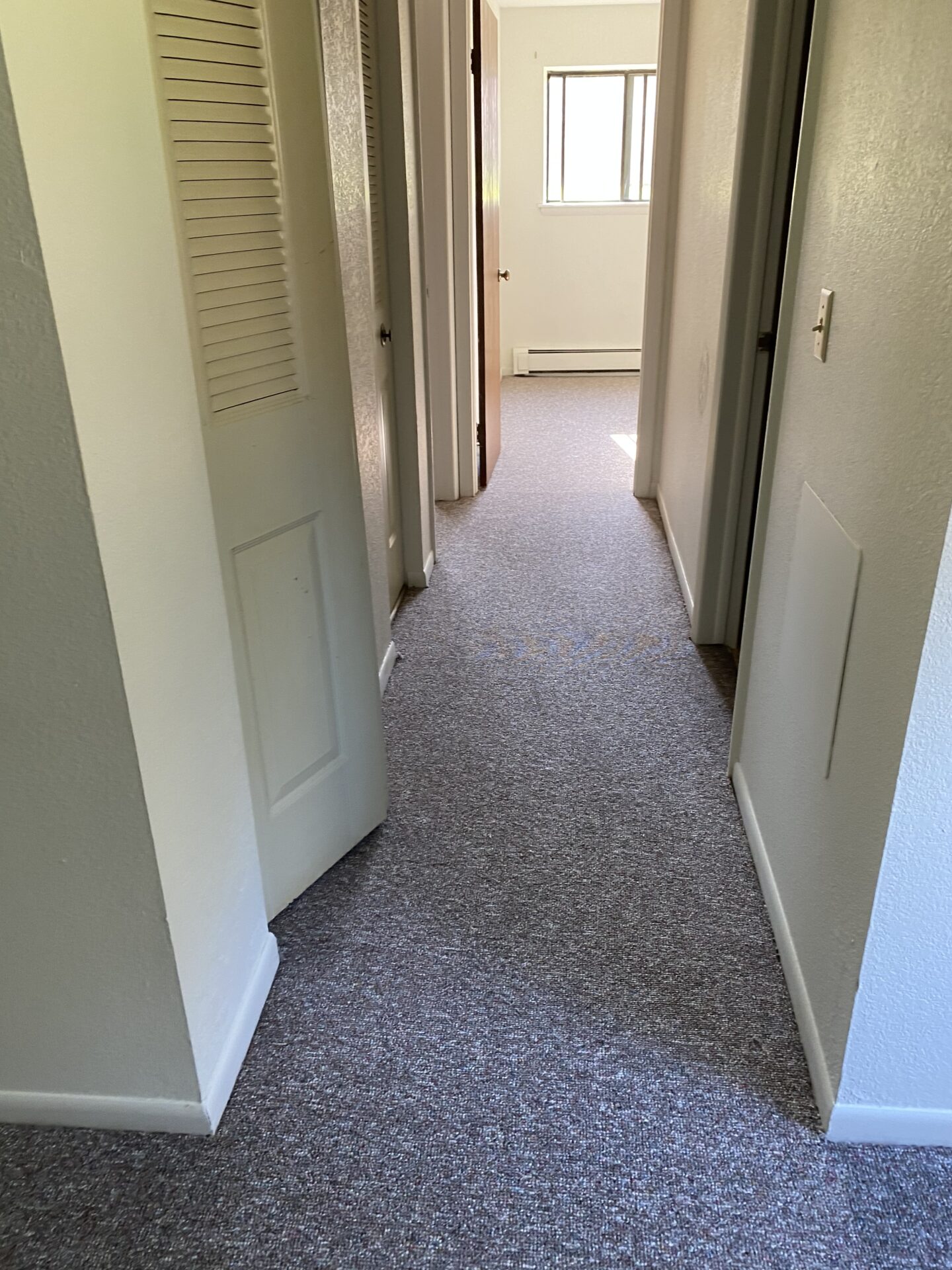 Ridgeview apartments corridor and floor close view