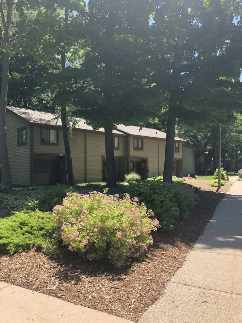 The Maple Glen Apartments Homes